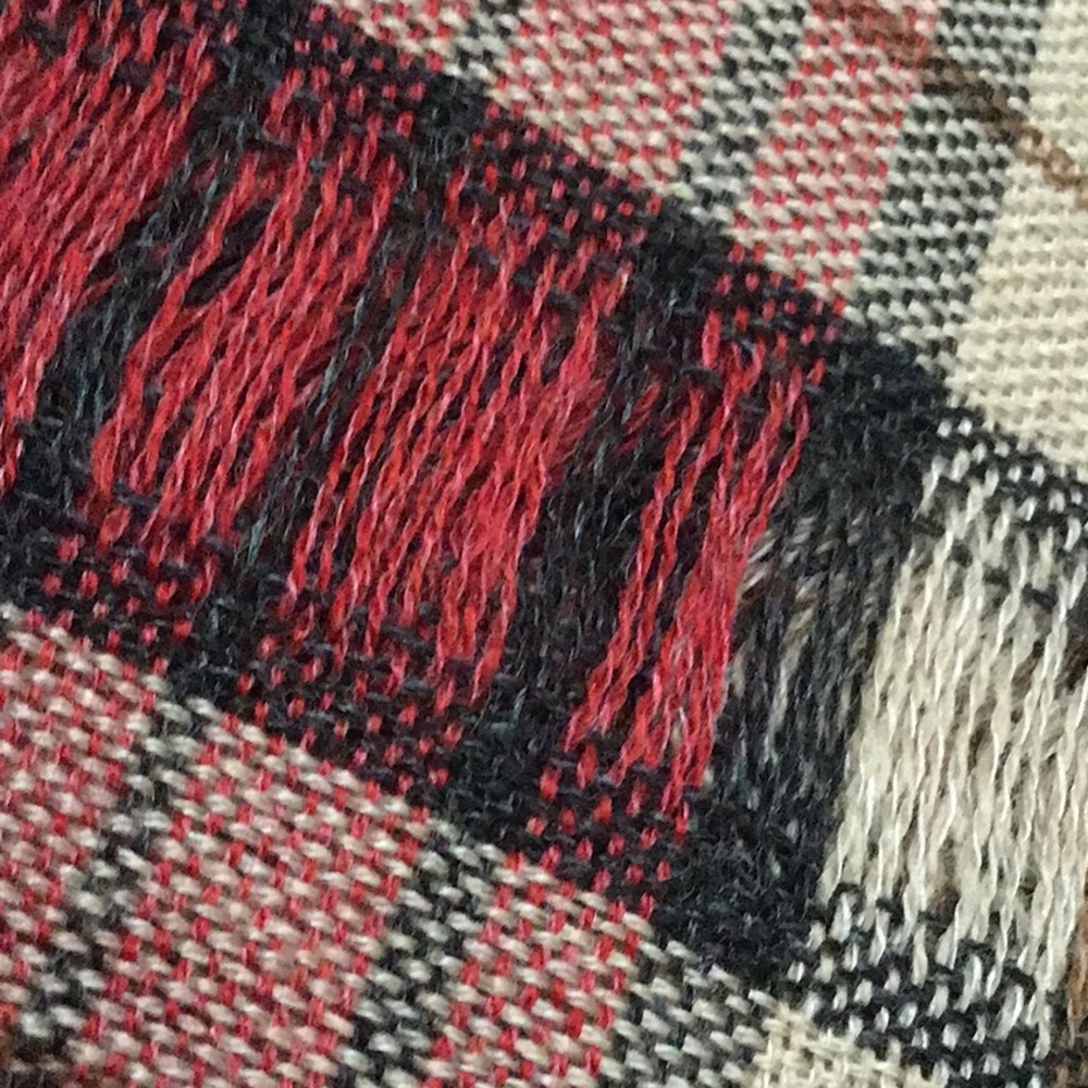 Scarf/wrap - Picture 2 of 2